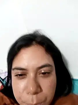 Snapshot of LorieFerrer chatting on 01-17-25, 12:20 LorieFerrer online show from 01-17-25, 12:20