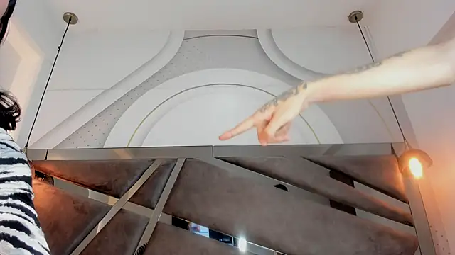 isaa and juanjo online show from 02-14-26, 03:51