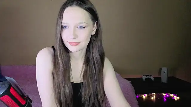 Mia Montary online show from 11-28-25, 11:32