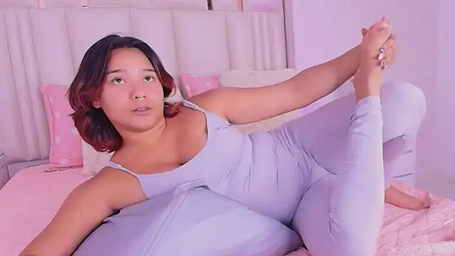 alanarose18 online show from 06-03-26, 07:07