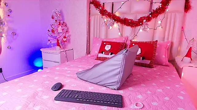 alanarose18 online show from 12-14-25, 07:19