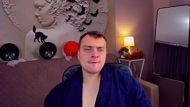 ArchieHolmes online show from 11-09-25, 04:05