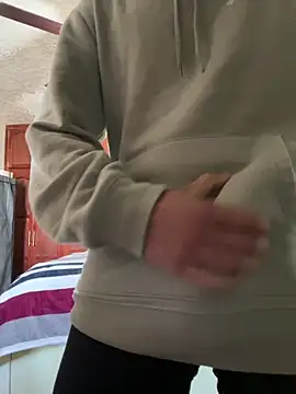 JoseCho18 online show from 01-06-26, 05:39