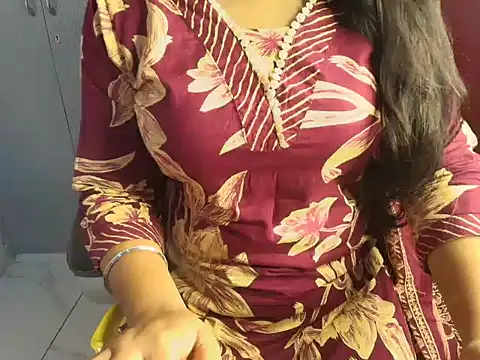 SIMRAN DHILON online show from 11-08-25, 05:11