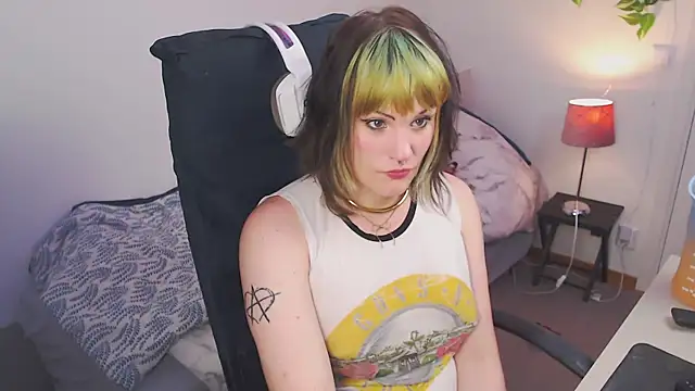 slutty violet online show from 05-24-26, 05:02