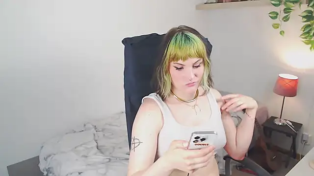 slutty violet online show from 05-07-26, 03:37