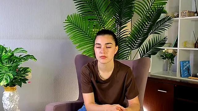 EleneGroder online show from 11-09-25, 06:06