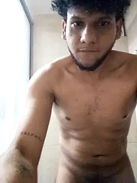 Snapshot of prototipoA45 chatting on 11-13-25, 10:24 prototipoA45 online show from 11-13-25, 10:24