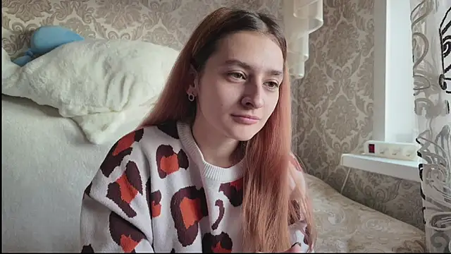 Snapshot of SweetLiaison chatting on 11-25-25, 06:58 SweetLiaison online show from 11-25-25, 06:58