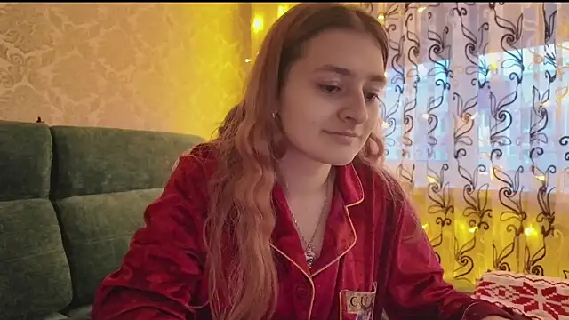 Snapshot of SweetLiaison chatting on 02-06-26, 02:24 SweetLiaison online show from 02-06-26, 02:24