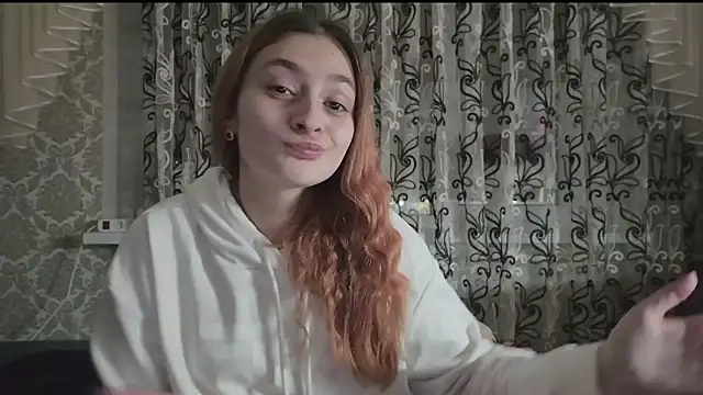 Snapshot of SweetLiaison chatting on 12-20-25, 07:17 SweetLiaison online show from 12-20-25, 07:17