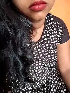 Sexy Divya   online show from 05-17-26, 12:43