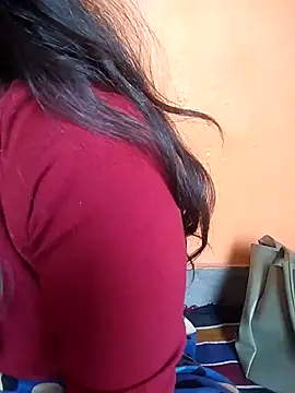Sexy Divya   online show from 05-07-26, 01:32