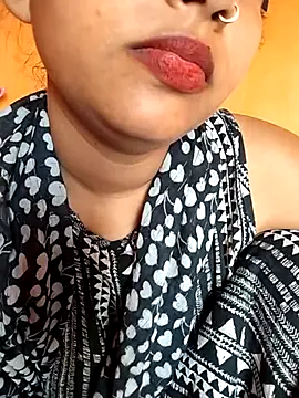 Sexy Divya   online show from 06-26-26, 01:33
