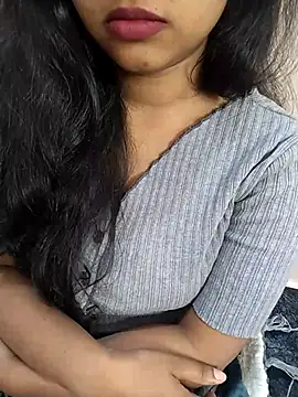 Sexy Divya   online show from 03-12-26, 07:12