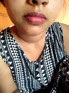 Sexy Divya   online show from 06-22-26, 01:22