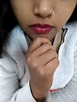 Sexy Divya   online show from 12-18-25, 05:23