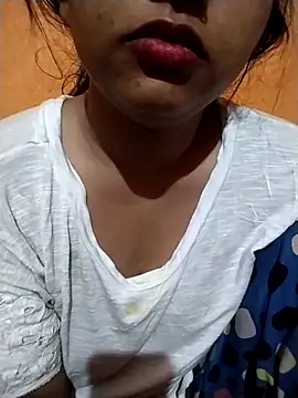 Sexy Divya   online show from 04-12-26, 07:50