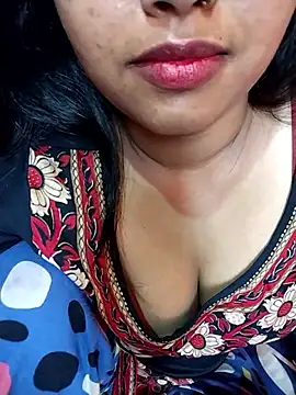 Sexy Divya   online show from 06-19-26, 01:28