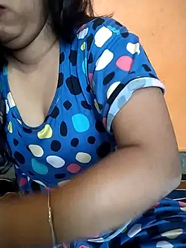 Sexy Divya   online show from 04-16-26, 12:44