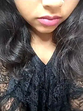 Sexy Divya   online show from 12-04-25, 06:01