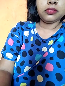 Sexy Divya   online show from 06-18-26, 01:37