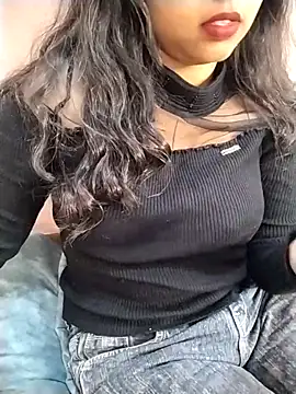 Sexy Divya   online show from 03-11-26, 06:07
