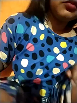 Sexy Divya   online show from 04-18-26, 05:59