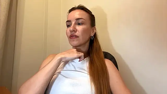 Nyxelia  online show from 12-23-25, 08:57