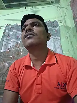 Snapshot of kalamcoup chatting on 11-08-25, 08:45 kalamcoup online show from 11-08-25, 08:45