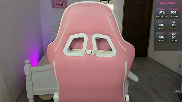 Snapshot of flame_tail chatting on 11-22-25, 06:29 flame tail online show from 11-22-25, 06:29