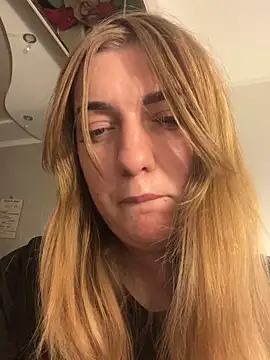 Snapshot of Avila_aa chatting on 11-12-25, 09:18 Avila aa online show from 11-12-25, 09:18