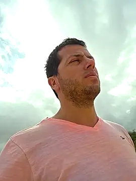 thenakedtraveler online show from 01-13-26, 02:43