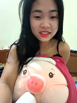 Snapshot of Lynly_k2 chatting on 03-01-26, 12:43 Lynly k2 online show from 03-01-26, 12:43