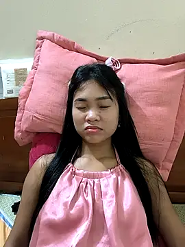 Snapshot of Lynly_k2 chatting on 04-03-26, 02:23 Lynly k2 online show from 04-03-26, 02:23