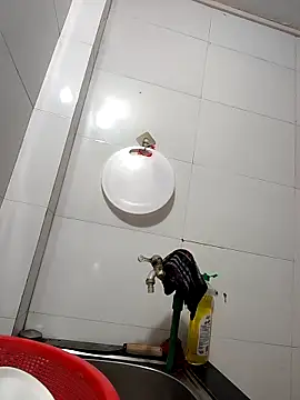 Snapshot of Lynly_k2 chatting on 02-28-26, 12:32 Lynly k2 online show from 02-28-26, 12:32