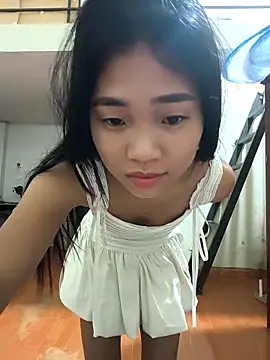 Snapshot of Lynly_k2 chatting on 03-25-26, 10:58 Lynly k2 online show from 03-25-26, 10:58