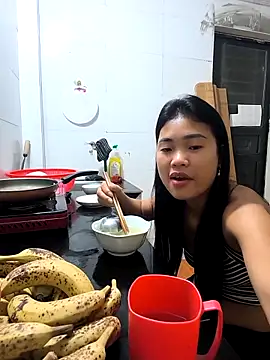 Snapshot of Lynly_k2 chatting on 03-19-26, 01:22 Lynly k2 online show from 03-19-26, 01:22