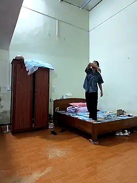 Snapshot of Lynly_k2 chatting on 03-18-26, 01:09 Lynly k2 online show from 03-18-26, 01:09