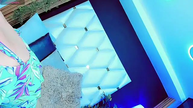 AnnaRouseQueen online show from 03-19-26, 08:53