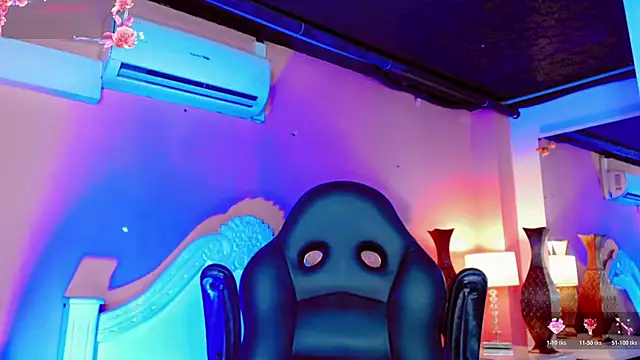 Snapshot of AnnaRouseQueen chatting on 02-27-26, 07:57 AnnaRouseQueen online show from 02-27-26, 07:57