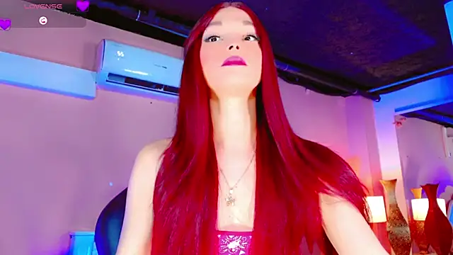 Snapshot of AnnaRouseQueen chatting on 02-18-26, 09:00 AnnaRouseQueen online show from 02-18-26, 09:00