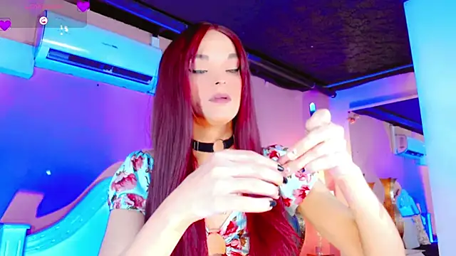 Snapshot of AnnaRouseQueen chatting on 02-20-26, 08:00 AnnaRouseQueen online show from 02-20-26, 08:00