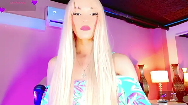 Snapshot of AnnaRouseQueen chatting on 02-03-26, 02:53 AnnaRouseQueen online show from 02-03-26, 02:53