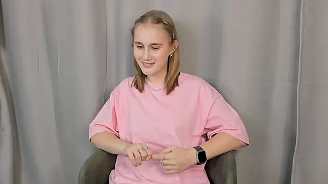 Snapshot of MicahZeigler chatting on 11-08-25, 08:29 MicahZeigler online show from 11-08-25, 08:29