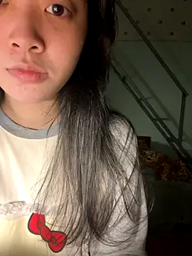 Snapshot of Lynn-122 chatting on 11-08-25, 12:25 Lynn-122 online show from 11-08-25, 12:25