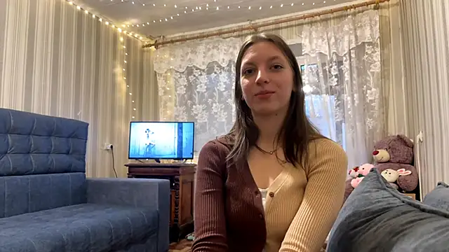 Snapshot of CarliBatas chatting on 11-08-25, 12:52 CarliBatas online show from 11-08-25, 12:52