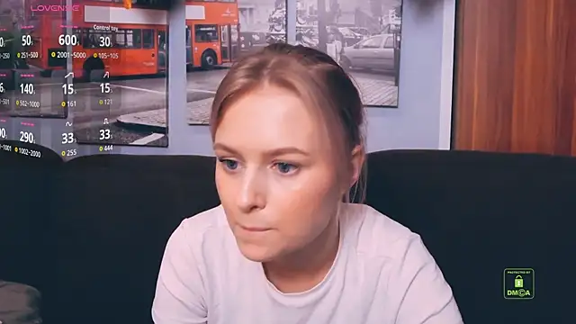 Snapshot of LunaAstra chatting on 11-09-25, 03:49 LunaAstra online show from 11-09-25, 03:49