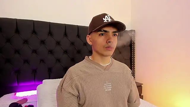 Snapshot of NicoKingg_ chatting on 01-17-26, 01:04 NicoKingg online show from 01-17-26, 01:04