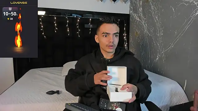 NicoKingg  online show from 12-05-25, 04:00